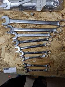 lot 40 image: (9) Piece Metric Combo Wrench Set