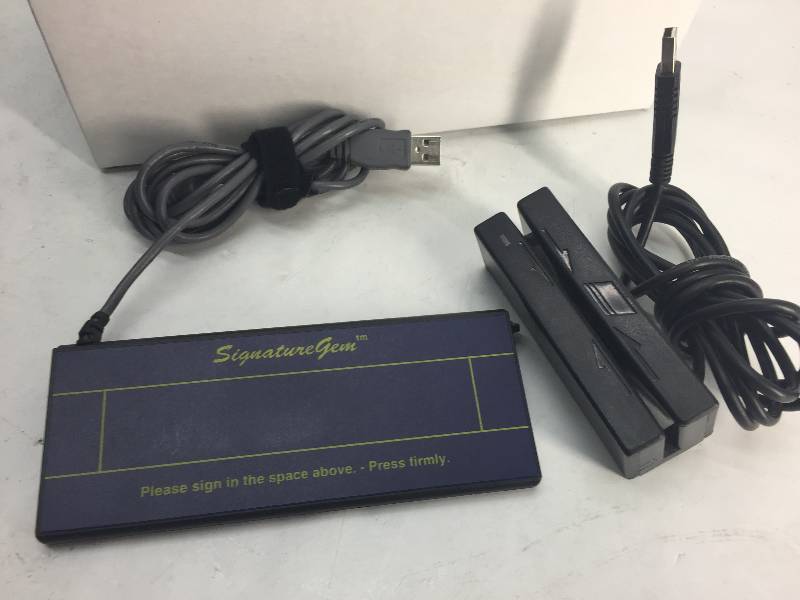 lot 1110 image: LOT OF OF CARD SWIPE AND SIGNATURE USB