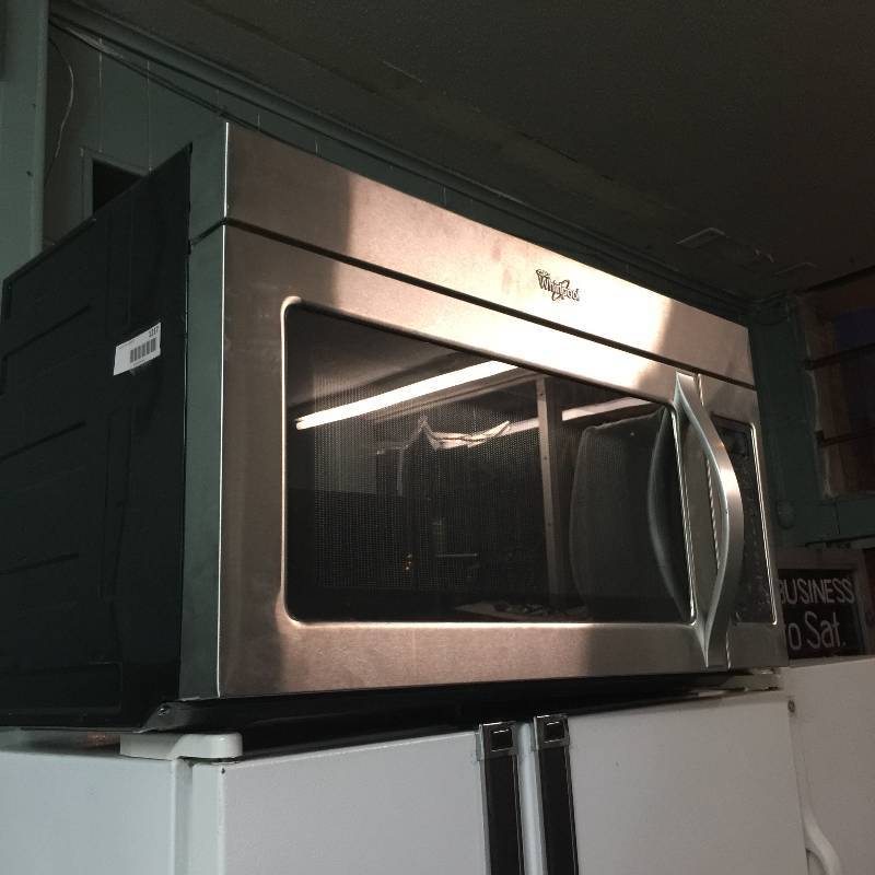 lot 1217 image: whirlpool microwave works