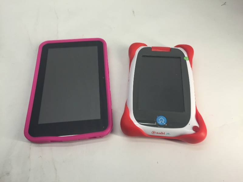 lot 1063 image: LOT OF 2 TABLETS (UNTESTED)