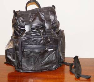 lot 5094 image: Black Genuine Leather Back Pack