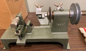 lot 5160 image: BELSAW Key Cutting Machine, Model 200 - Appears NEW w Dayton motor and key blanks Original Box and Papers