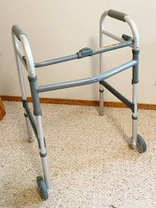 lot 5163 image: Medical Walker Invacare - Folding, in very good condition - see photos