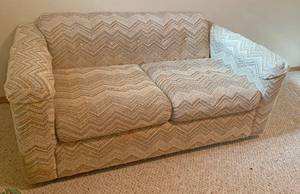 lot 5192 image: Love Seat - Very Comfy - From a Clean, Non Smoking, No Pets Home - Super Comfy