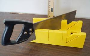 lot 5278 image: 12in ABS Plastic Clamping Mitre Box Multiple Angle with 14 Back Saw Woodworking