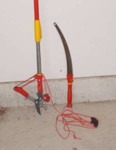 lot 5294 image: Tree Trimming Pole Saw Set - Ends are interchangable WOLF GARTEN Vario ZM-V3 So Handy Telescoping from 67 to 118