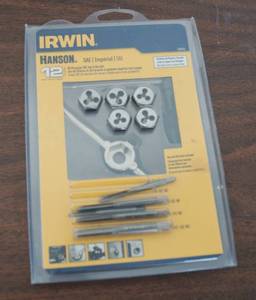 lot 5015 image: SAE Tap & Die Set - Imperial IRWIN New in Package