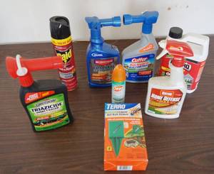 lot 5040 image: Pest Killing Lot - Raid, Insect and Ant Killer and more Most are newfull