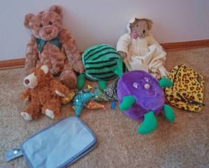 lot 5211 image: Lot of NICE stuffed animals - Great Bears and more