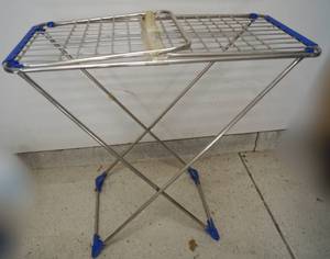 lot 5224 image: Adjustable Clothes Drying Rack - Folds Down Flat for Storage