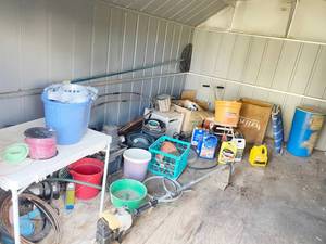 lot 5060 image: Contents of Shed - Your bid takes it all