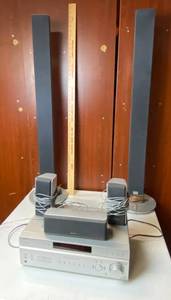 lot 8251 image: Sony Stereo Master Unit w Surround Sound Speaker Set Up - Works See Video