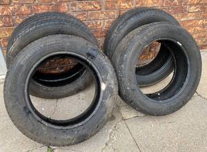 lot 99049 image: Set of 4 Michelin Green X Tires - 23555 R 17 - see penny tread pics