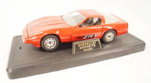 lot 93001 image: Collectible Die Cast Chevrolet Corvette Coupe (SR-1)