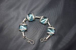 lot 1 image: Fashion Bracelet