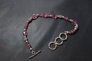 lot 3 image: Fashion Bracelet