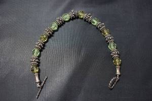 lot 4 image: Fashion Bracelet