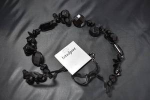 lot 15 image: NWT Trendzone Black Beaded Necklace