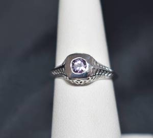 lot 23 image: .36ct Pink Amethyst Sterling Silver Ring