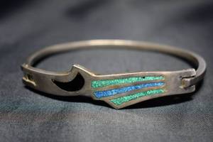 lot 65 image: Alpaca Mexico Crushed Turquoise Bracelet