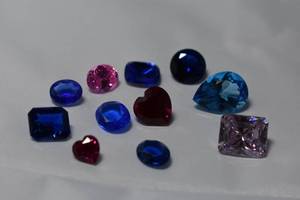 lot 77 image: Various Loose Gemstones