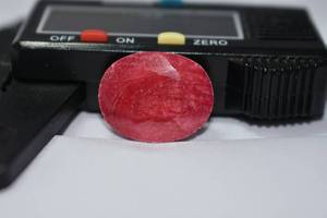 lot 80 image: 20.8 x 16.6mm Ruby