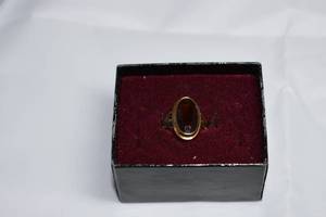 lot 92 image: SETA Fashion Ring