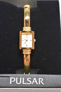 lot 138 image: Womens Pulsar Pega14 Gold Tone Mother of Pearl Dial Watch