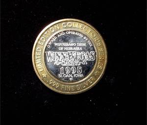 lot 293 image: 1995 Winnavegas $10 Gaming Token