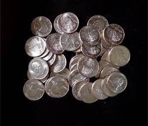 lot 320 image: UNC 1999 $10 Connecticut State Quarters
