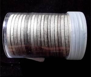 lot 324 image: 20 Silver Peace Dollars, Mixed Dates, Mints and Conditions