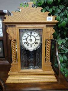 lot 17427 image: Wooden Mantel Clock