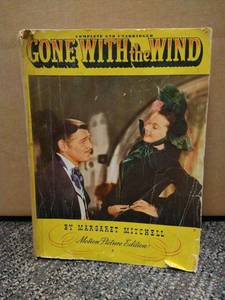 lot 7 image: Complete and Unabridged Gone With the Wind Motion picture Edition