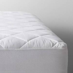 lot 118 image: Waterproof Mattress Pad (Twin) White - Made By Design