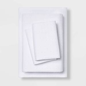 lot 146 image: Full Easy Care Printed Pattern Sheet Set Gray Dot - Room Essentials