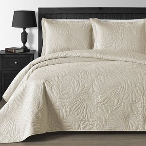 lot 3874 image: KingCal King Beige- Comfy Bedding Foliage Thermal Pressing 3-piece Oversized Coverlet Set- Retail$77.48