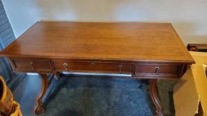 lot 19000 image: Vintage Wood Desk