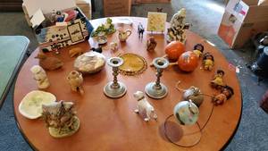 lot 19026 image: Home Decor Items