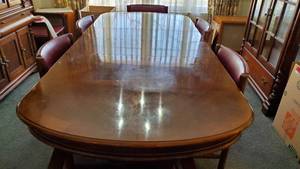 lot 19051 image: Dining Room Table With Chairs