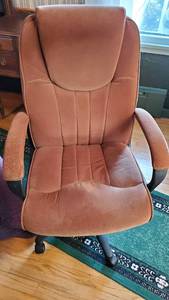 lot 19061 image: Computer Chair