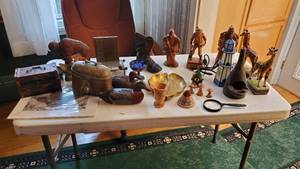 lot 19062 image: Home Decor Items
