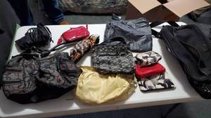 lot 19073 image: Lot Of PursesBags