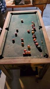 lot 19116 image: Vintage Snooker Table