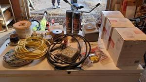 lot 19156 image: Electrical Items