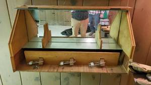 lot 19112 image: Sword Display Case