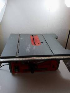 lot 171 image: Table Saw (It works)