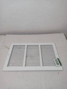 lot 221 image: Air Vent, White, 18 x 12