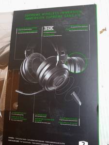 lot 164 image: Razer Nari Essential Headset
