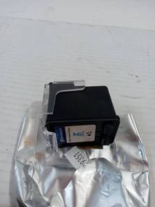 lot 197 image: Dataproducts DPC5152AN Remanufactured Ink Cartridge Replacement for HP #2122 (Combo Pack - Black & Tri-Color) QTY 2
