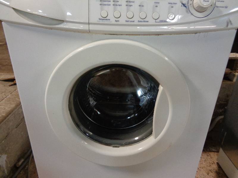 lot 10 image: Maytag Front Load Washer